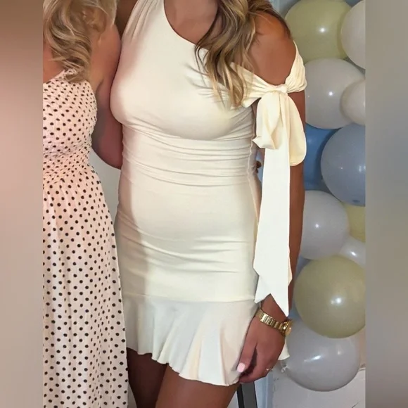 Peppermayo One Shoulder Cream- yellow Dress - Picture 4 of 5